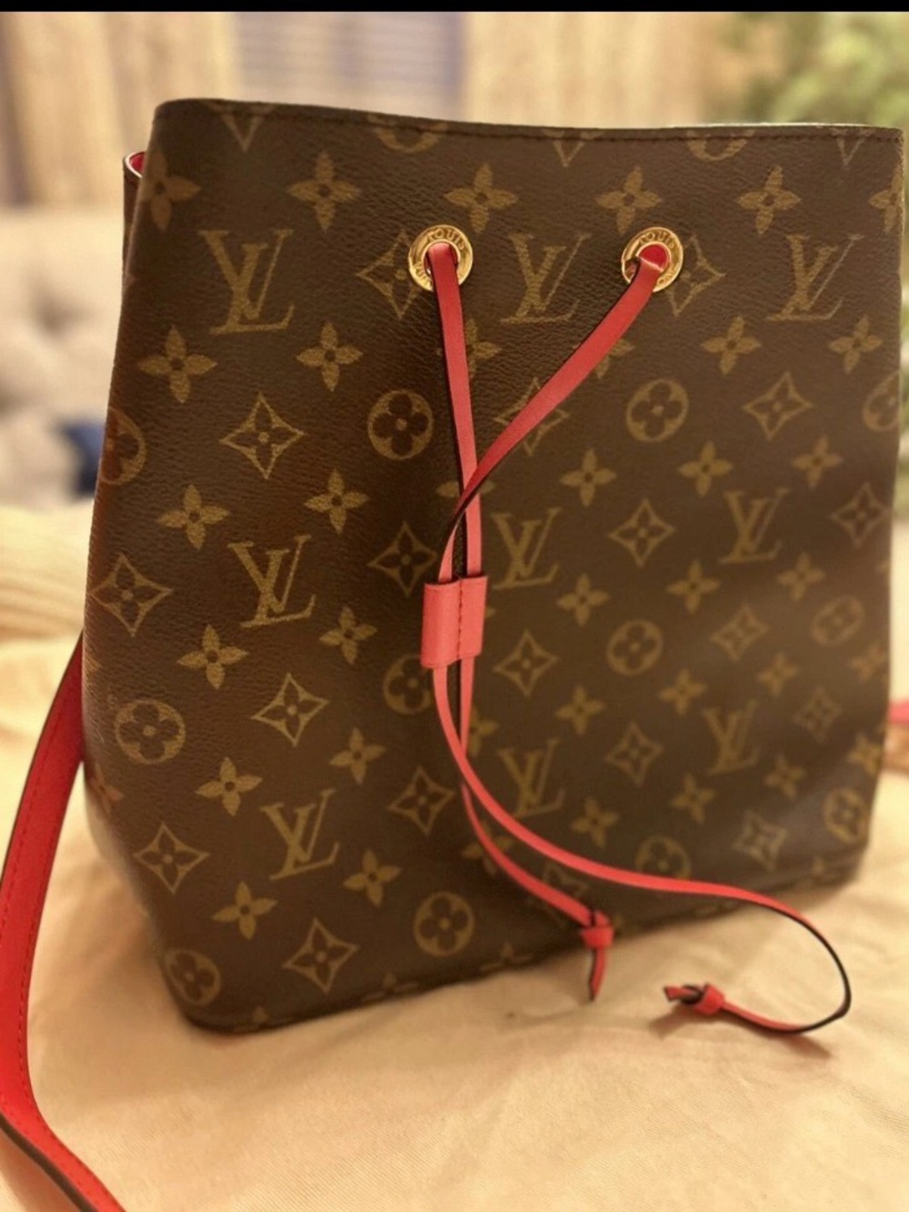 Louis Vuitton Monogram Bucket Shoulder Bag in Brown with Pink Trim
